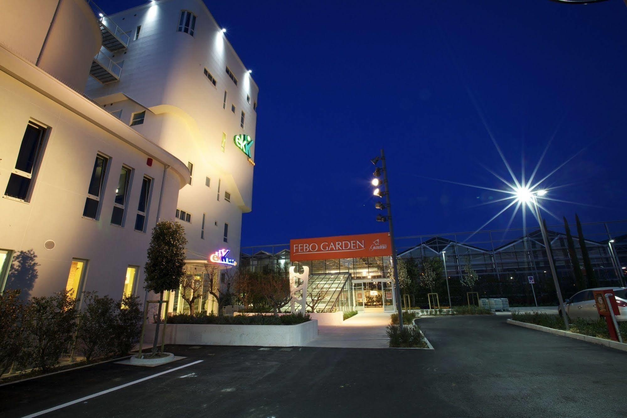 Ekk Hotel Citta Sant'Angelo Eksteriør bilde
